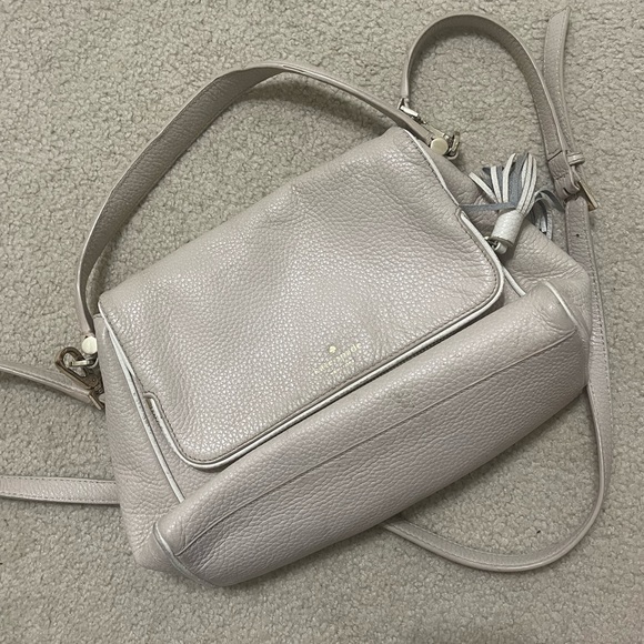 kate spade Handbags - Kate Spade Crossbody bag with tassel